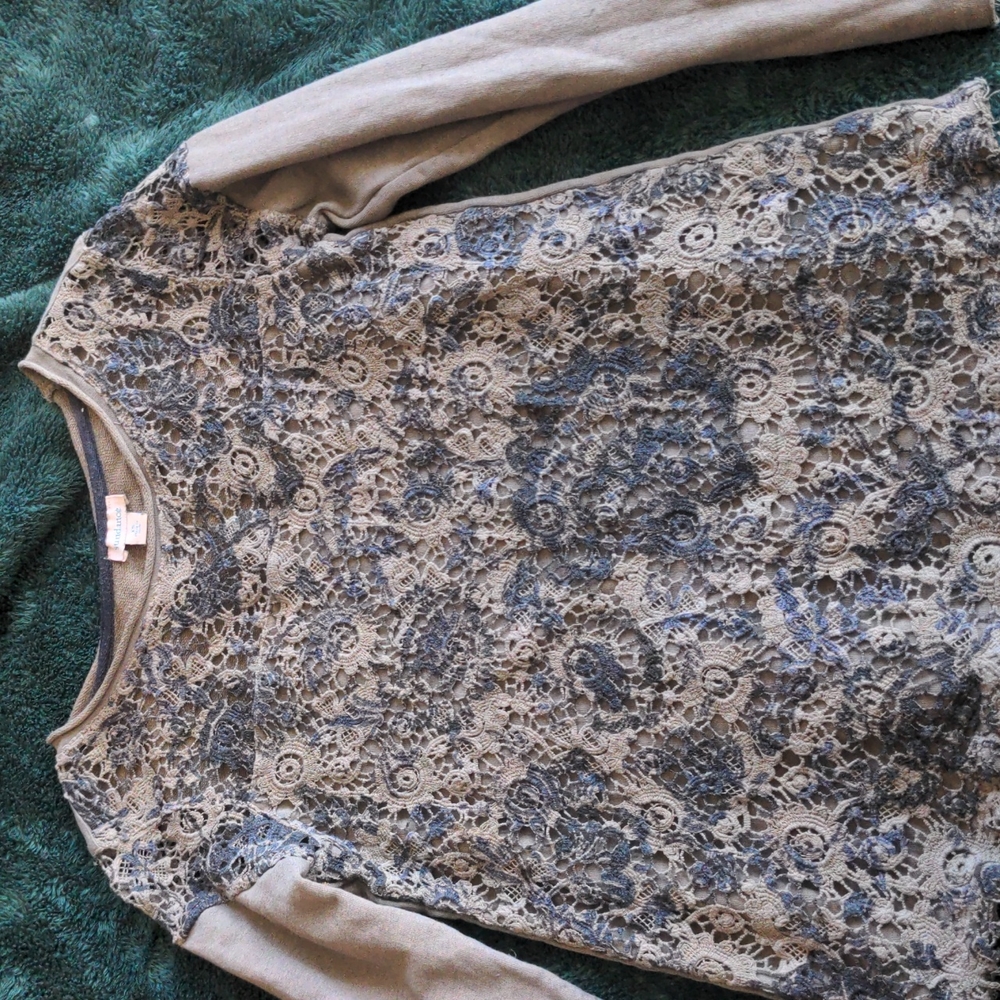 Sundance NWOT Long sleeve small lace detail top